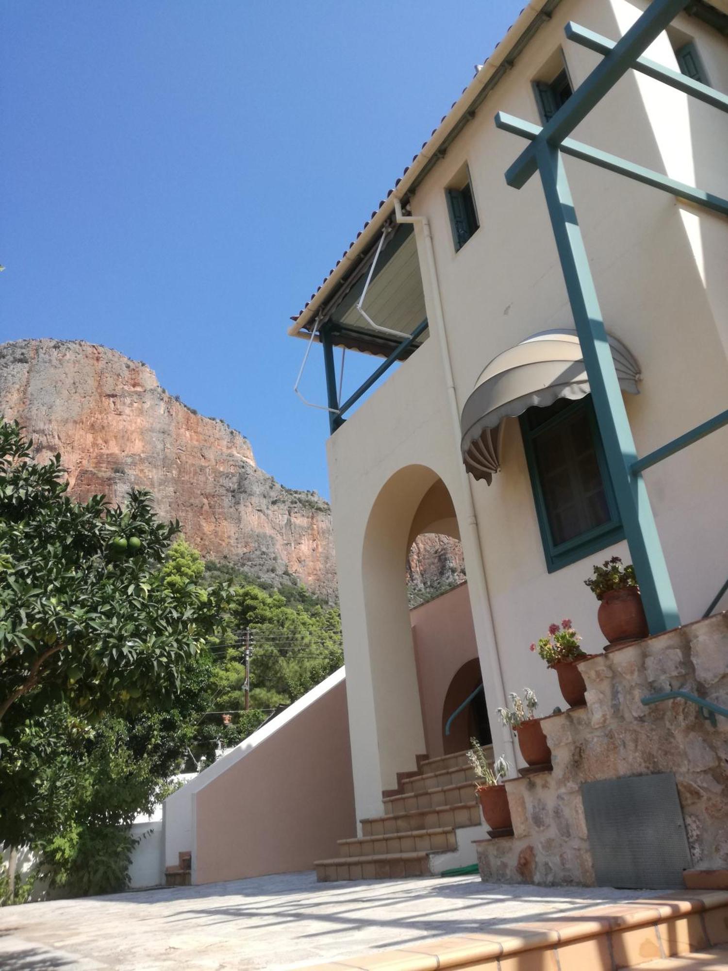 Apartamento The Valkyries 3 Leonídion Exterior foto